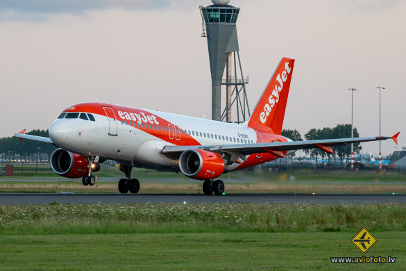 Airbus A319-111